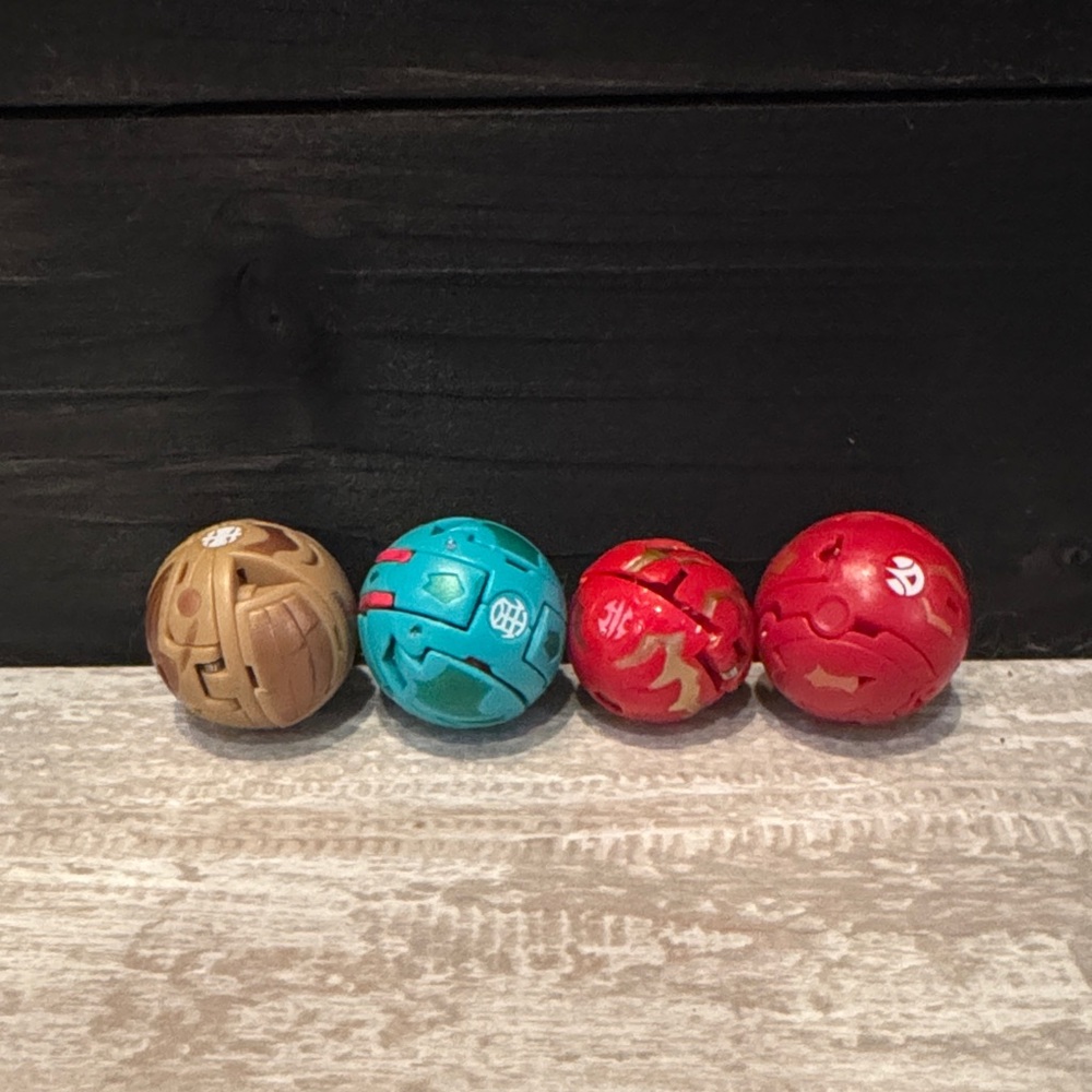 Bakugan‎ Battle Brawlers Lot of 4